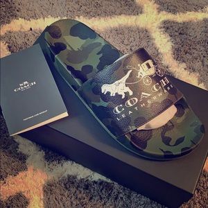 Camo coach slides